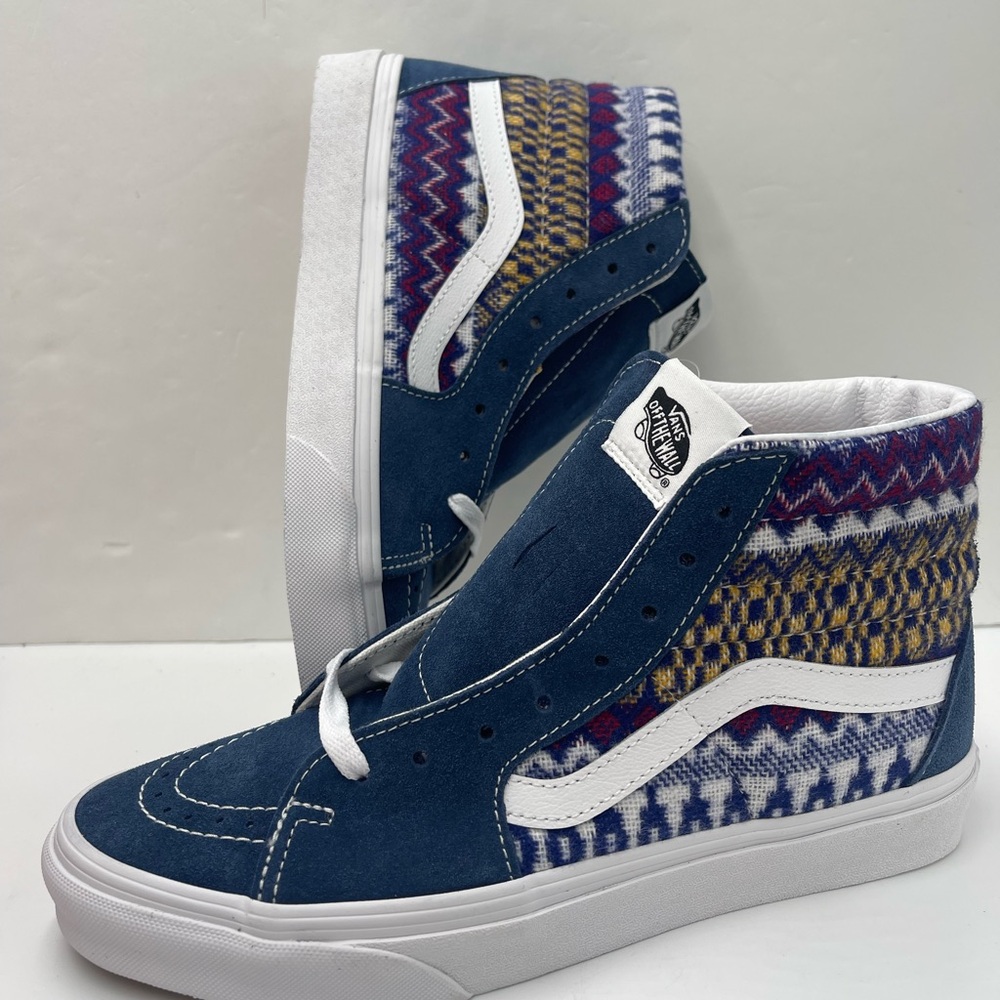 Vans WMNS Sk8-Hi
Fair Isle Biue/Multi Sneakers
VN0A705NBER - Picture 15 of 16